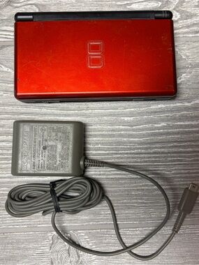 Nintendo DS Lite Handheld Console Red/Black with Charger Model USG-001 Works!